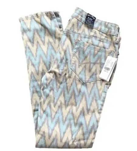 Bullhead Black pastel ikat chevron skinniest jeans Jr size 13 Green