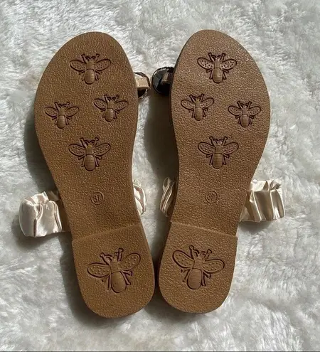 Boutique Pearl pineapple satin stretchy strap sandals 7