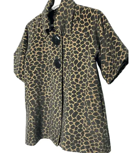 Luii Anthropologie Giraffe Print Mod Swing Coat Oversized Button Size Small Black