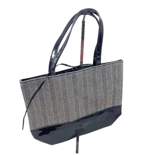Vintage Black and White Chevron Handbag Tote