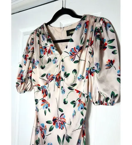 Alexia Admor Beige Felicity Floral Silky Satin V-Neck Midi Dress Size 2 Small