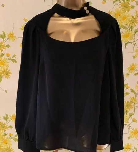 choker neck blouse in black size L Size L