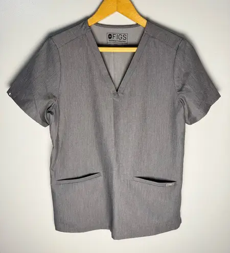 FIGS  Casma Three-Pocket Scrub Top Graphite | M thumbnail 1