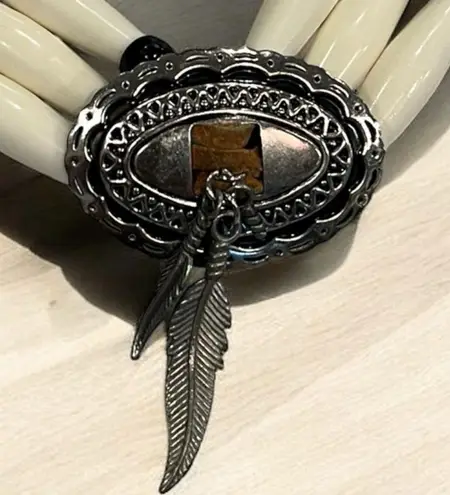 Western style Silver Toned and Cream Beaded Bolo Necklace