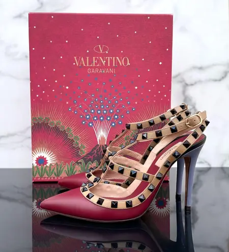 Valentino Garavani Valentino Lacquered Rockstud colorblock leather T-strap pumps IT 37.5 US 7.5