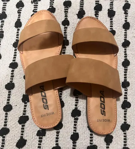 Boutique Tan Sandals Size 7.5