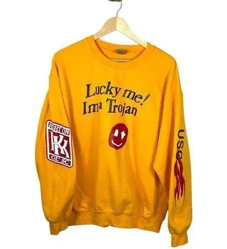 University of Southern California Unisex Lucky Me I’m A Trojan Sweatshirt Size L Yellow Size L