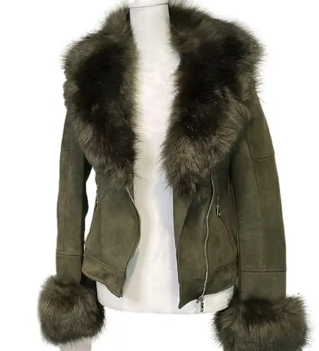 Molly Bracken NWOT - olive green suede feel moto coat w/ removable faux fur - XS
