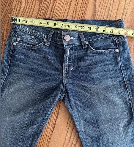 Rock & Republic  Chrissy Low Rise Medium Wash Cropped Jeans Size 28