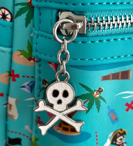 Lounge Fly x Disney Pirates Mickey & Friends Backpack Blue