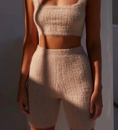 Meshki Ella Fluffy Stripe Bike Shorts | Cream Cozy Chic / Y2K Athleisure XL NWT