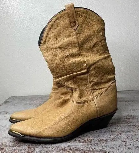 Zodiac Vintage  tan leather slouch western cowboy cowgirl boots 6.5 made in USA