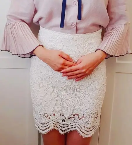 White Floral Cutout Lace Ruffle Pencil Mini Skirt