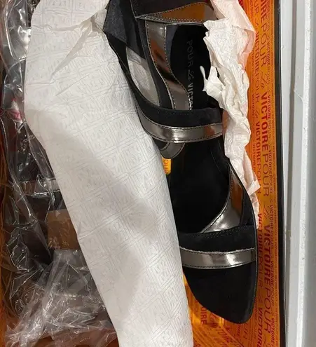 Pour La Victoire Women's Silver Black Brienne Gladiator Sandals Sz 8