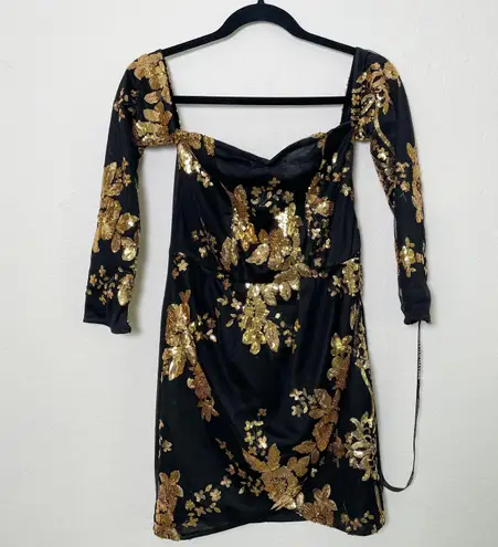 Pretty Little Thing  Black Floral Sequin Bardot Bodycon Dress