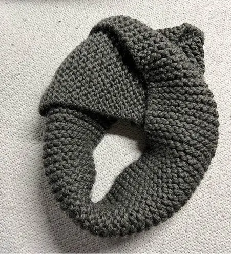 infinity Unisex Dark Grey Handmade Chunky Knit  Circle Scarf NEW