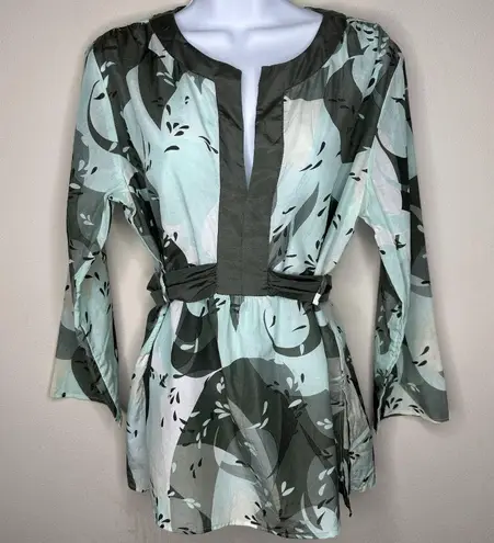 NWOT Cadeau Maternity Leaf Abstract Blouse Silk Blend in Shades of Green Size M Size M