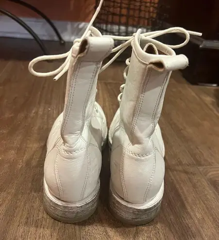 Veronica Combat Frye Boots White Size 6