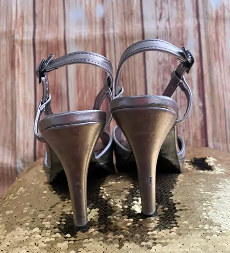 Cristeen Women’s Metallic Gray Sandals Heels Decorated with Rhinestones Size 8