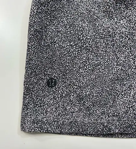 Lululemon  On the Fly Shorts Sea Spray Alpine White Dark Chrome Size 4