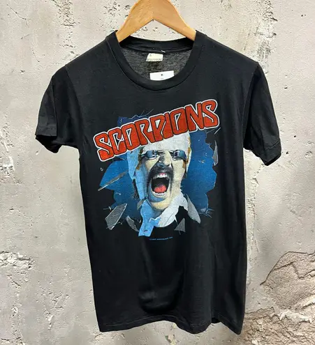 California vintage The Scorpions Vintage 1982 Black Graphic T-Shirt Laid Back Records Small S 80s