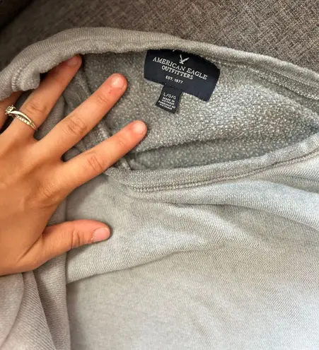 American Eagle Oversized Grey AE Cropped Sleeve Crew neck 