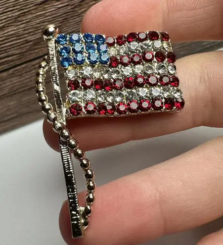 American Flag Pole Rhinestone Brooch Pin Red Clear Blue Patriotic Gold