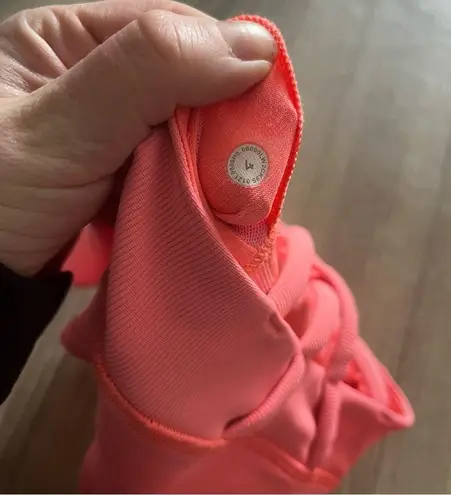 Lululemon  energy ribbed high neck raspberry cream sport bra size 4