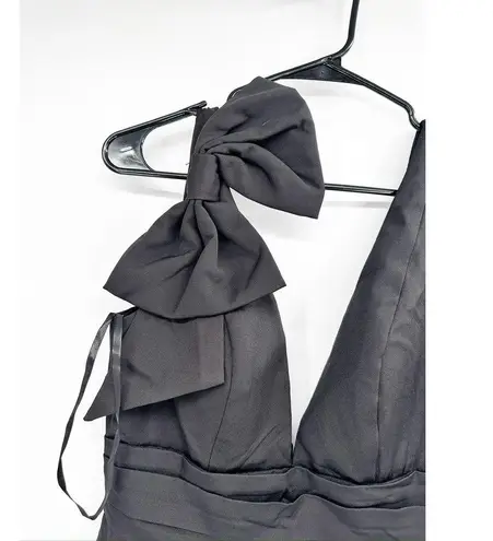 Mac Duggal 49454 Black Sleeveless V-Neck Bow Shoulder Mermaid Gown Size 4 New