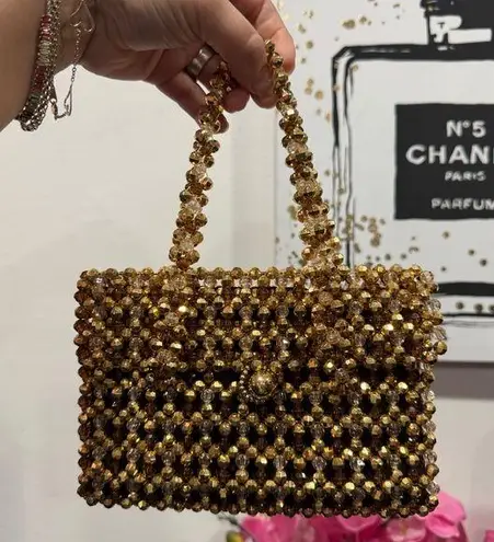 SAMANTHA HESKIA ✨Chic Gold Clutch for Elegant Evenings