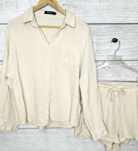 Neutral Cream Button