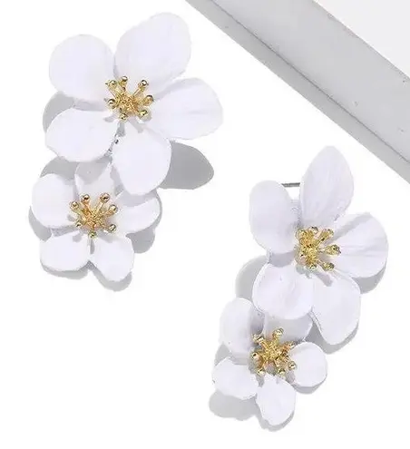 White Women Boho Flower Earrings Fashion Statement, Drop Dangle Stud Earrings