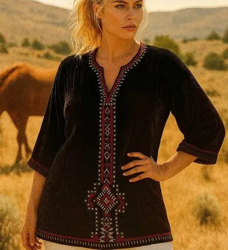 Double D Ranch heavily beaded velvet tunic Black Size 2X