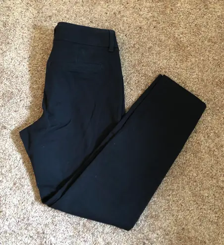 Old Navy ‼️ Pixie Chino Pants - Size 2‼️