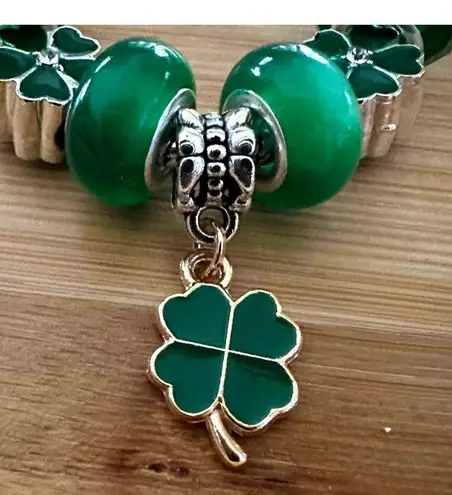 St Patricks Day Four Leaf Clover Bracelet New Beaded Charms Heart Dangle… Silver