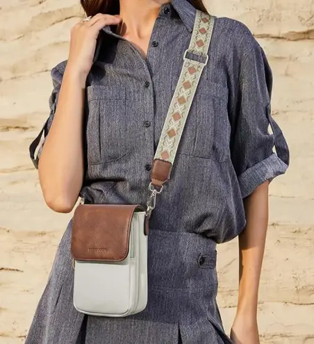 Bostanten Small Crossbody Cell Phone Purse Brown