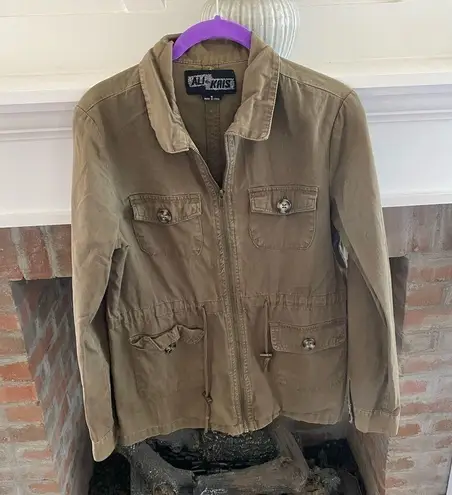 Ali & Kris ARMY Green  size Small Zip Up Jacket w/Tortoise Style Buttons