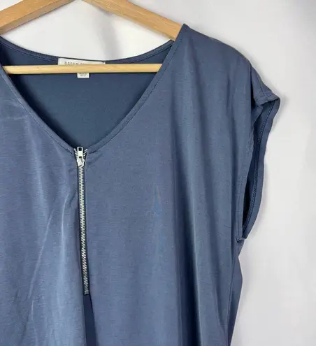 Green Envelope Navy Blue Zip Front Short Sleeve Top M Size M