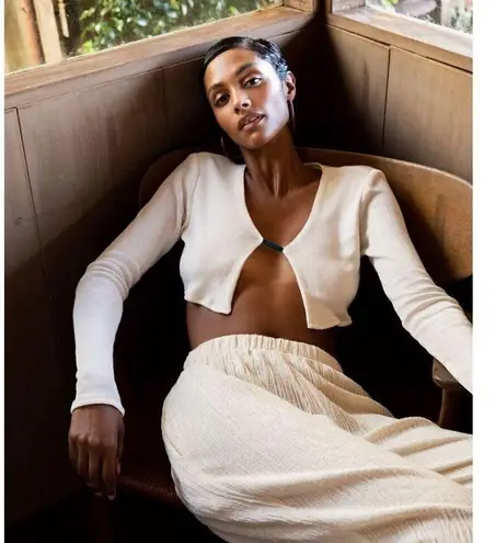 NWT Savannah Morrow Birdie Top in Ivory Blue Cropped Long Sleeve Medium White