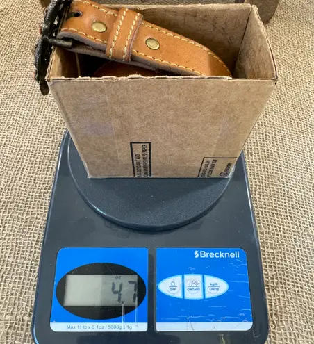 Vintage Womens Tan Full Grain Leather Trouser Belt Size 32