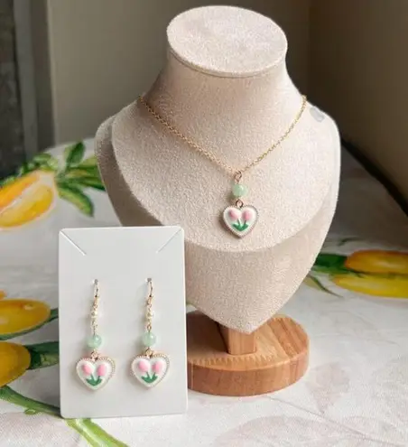 Cute Flower Necklace, Mint Pearl Pink Tulip, Heart Charm, Dainty, Coquette Fun Green
