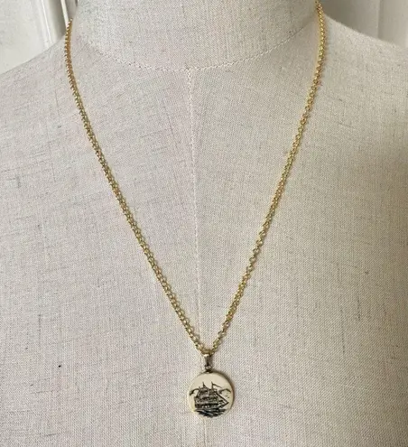 Sailing ships small circle pendant necklace