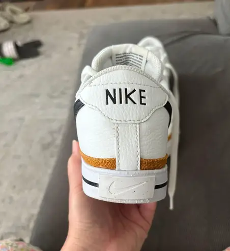 Nike Court Legacy Sneakers