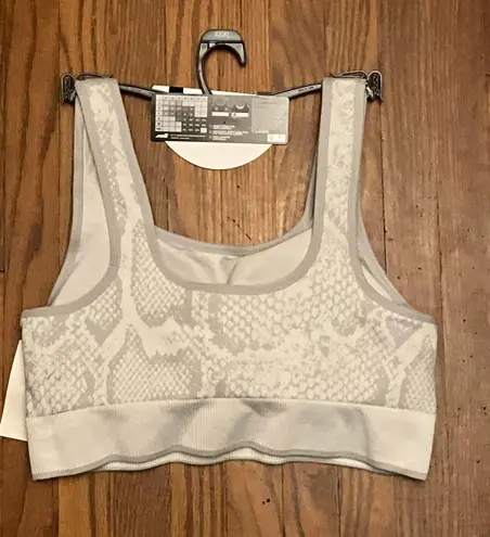 Avia Women’s Plus Low Support Seamless Scoop Neck Sports Bra