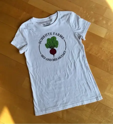 The Office âShrute Farms Bed + Breakfastâ Fitted Tee, White, Black, Size XS White