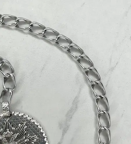 Womens Silver Tone Chain Belt Lion Crest Charm Y2K Festival XS ✨