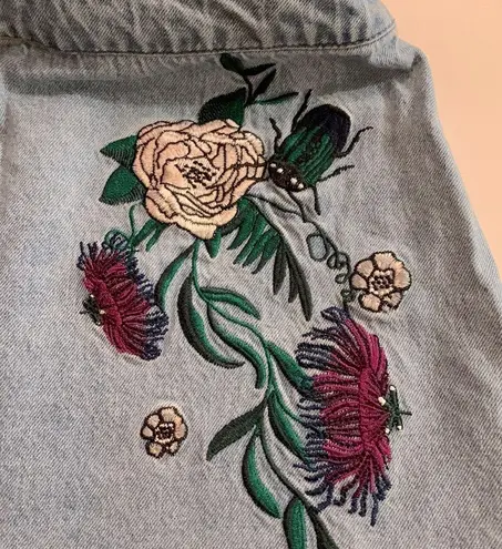 H&M  embroidered jean skirt