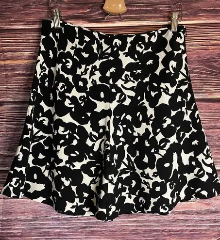 Katherine Barclay Montreal Flower Printed Skirt. Size 10