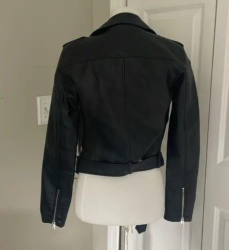 Levi's 😍🔥 Amazing Black Levi Strauss Cropped Faux Leather Jacket