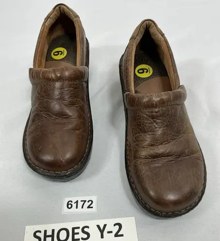 Womans BOC Slipon Wedge Shoes 9 Brown Distressed Leather